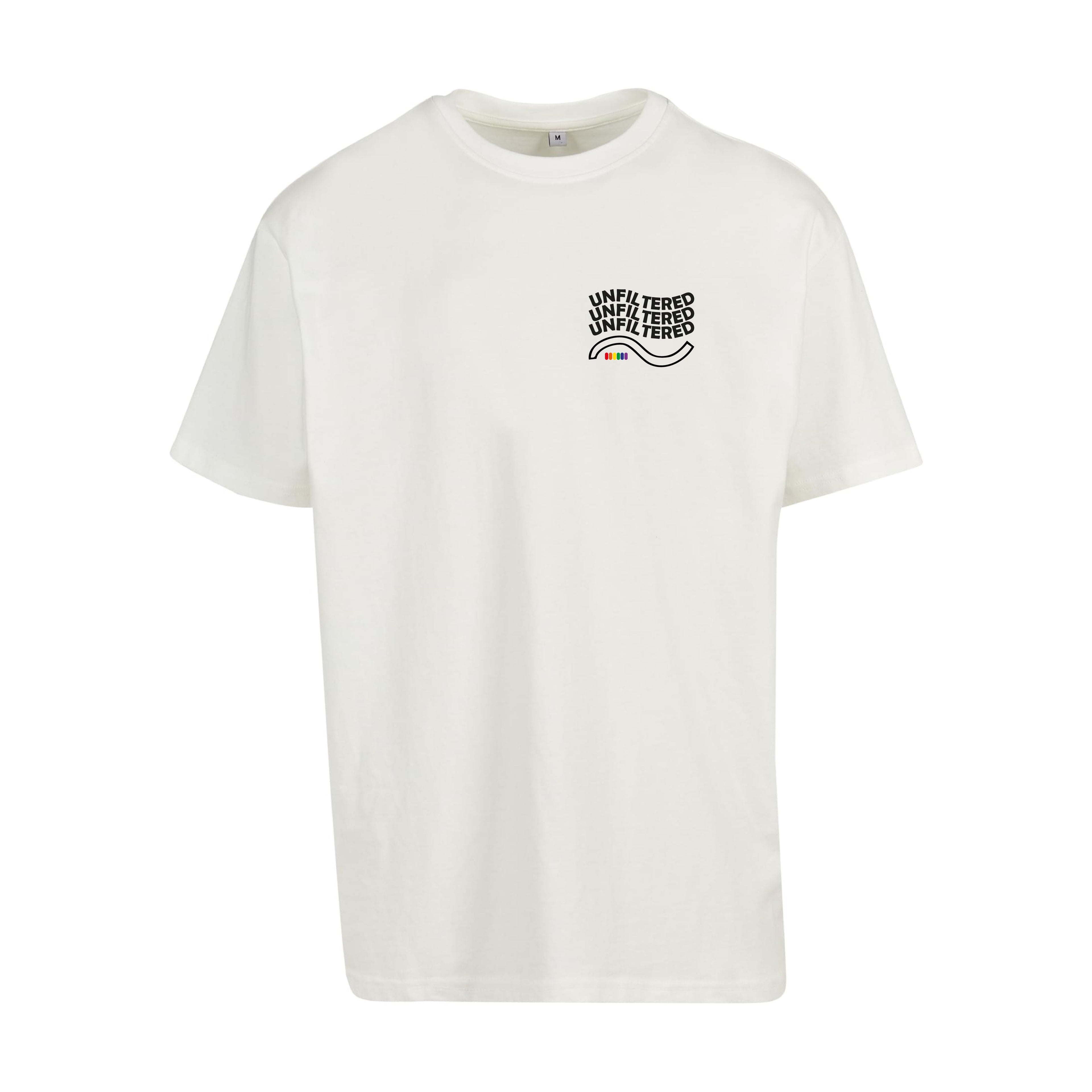 Weißes oversized T-Shirt unfiltered von Chaoss, Frontansicht mit kleinem Statement-Print
