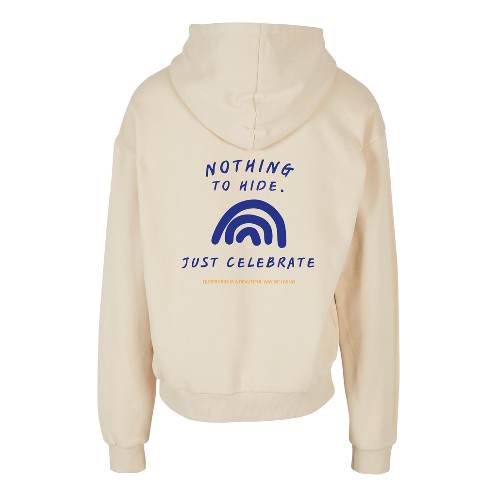 Sandfarbener oversized Hoodie Nothing to Hide, Rückansicht  mit großem Regenbogen-Motiv