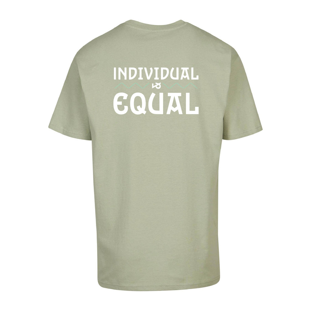 grünes T-Shirt Individual & Equal von Chaoss, Rückansicht mit großem Statement
